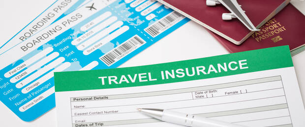 Knapp die Hälfte der jüngeren Reisenden sind einer Reiseversicherung sehr zugeneigt. Bild: Thinkstock/iStock/scyther5